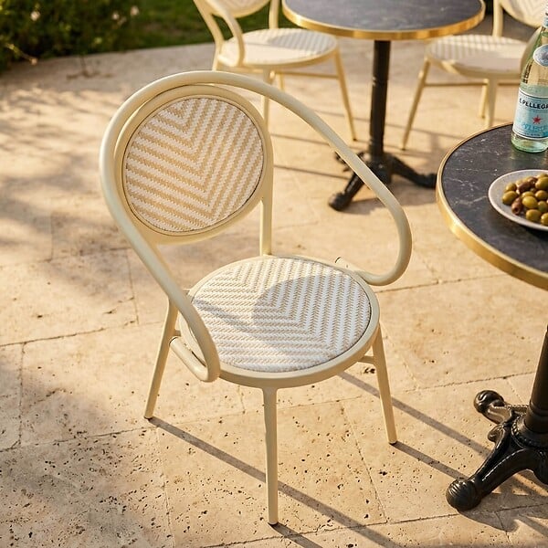OVIALA - Chaise de terrasse style bistrot parisien aluminium et rotin beige - Villiers - large