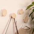 ATMOSPHERA - Lot de 4 patères organiques Karen blanc ivoire L7/10cm - vignette