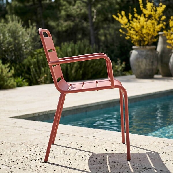 OVIALA - Ensemble table de jardin et 8 fauteuils en métal argile et ivoire - Palavas - large