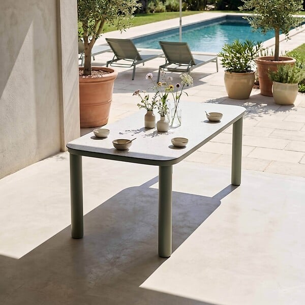 OVIALA - Table de jardin structure en aluminium 8 personnes L213x90cm vert - Nocera - large