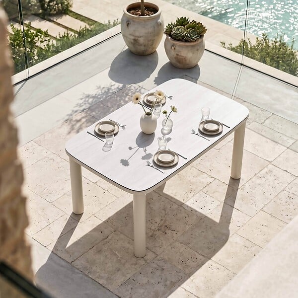 OVIALA - Table de jardin aluminium 150x90 cm et 6 chaises textilène beige - Nocera - large