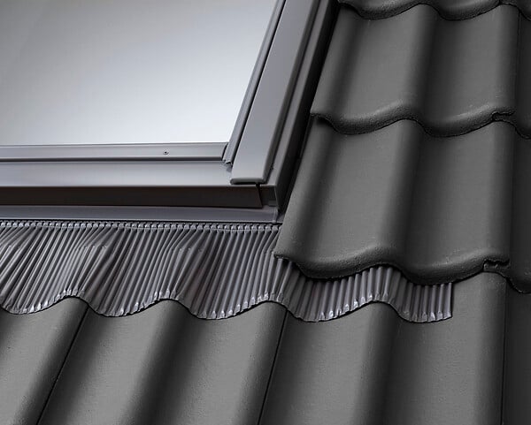 VELUX - Raccord d'étanchéité EDW pour fenêtre de toit SK06 - Gris - large