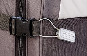 MASTER LOCK - Cadenas porte-adresse à combinaison programmable 30mm anse d.2xh.15mm - large