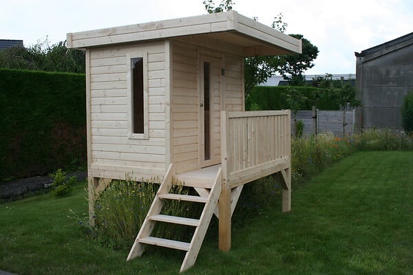 SOLID - Maisonnette enfant moderne sur pilotis - Bois - large