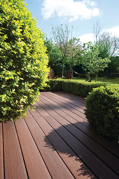 XYLTECH - Lame de terrasse en composite alvéolé - Ambre et chêne - 14.5x360cm - large